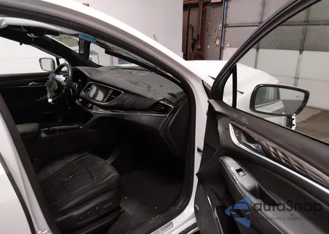 2023 Buick Enclave Avenir Awd z USA, uszkodzony, nr VIN 5GAEVCKW4PJ177781